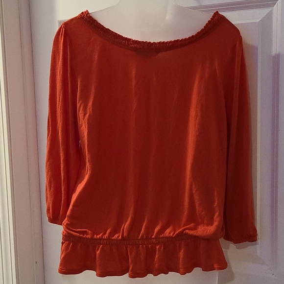 Cute top - Picture 5 of 6